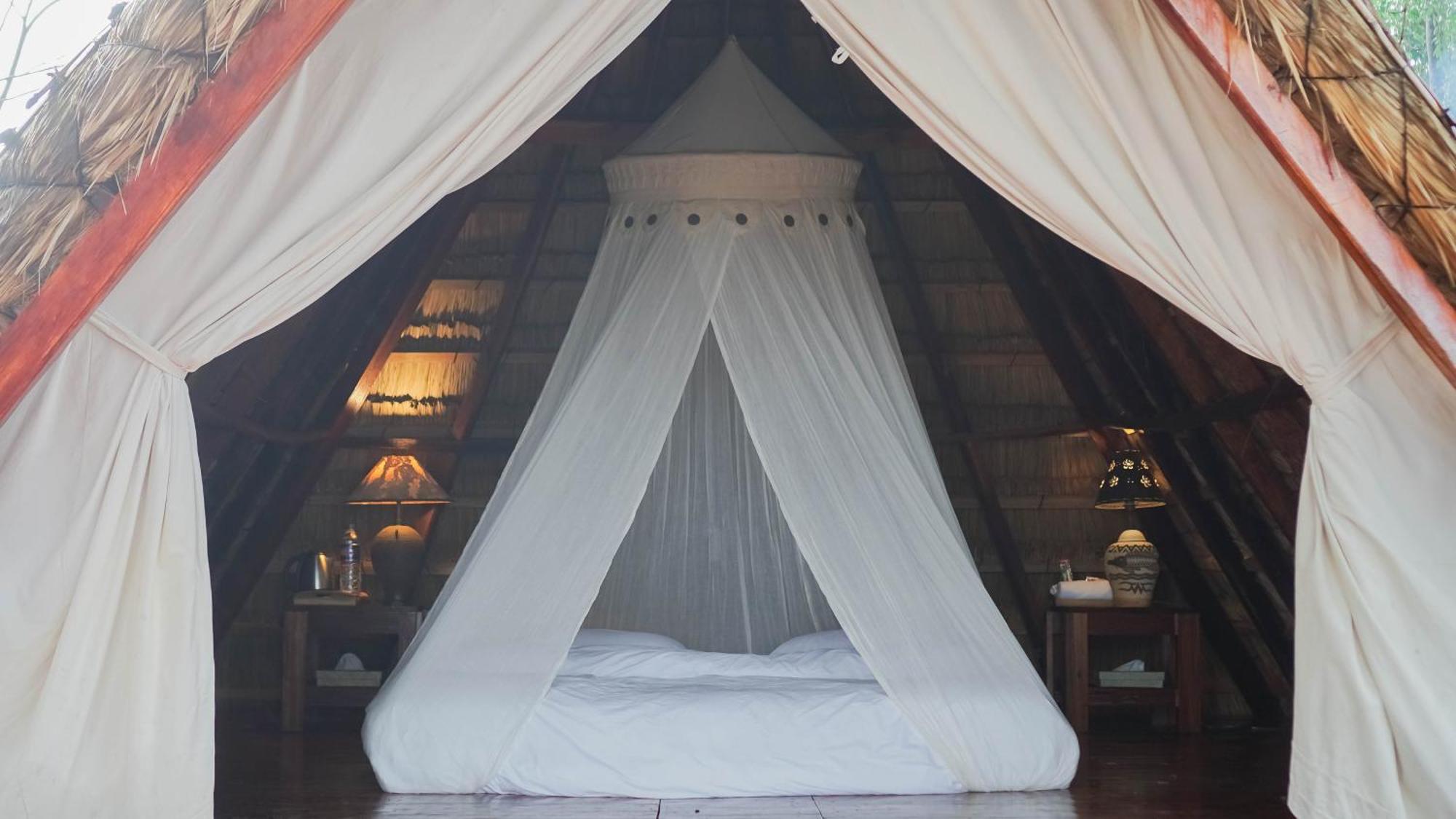 Costa Beach Resort & Club Waingapu Room photo